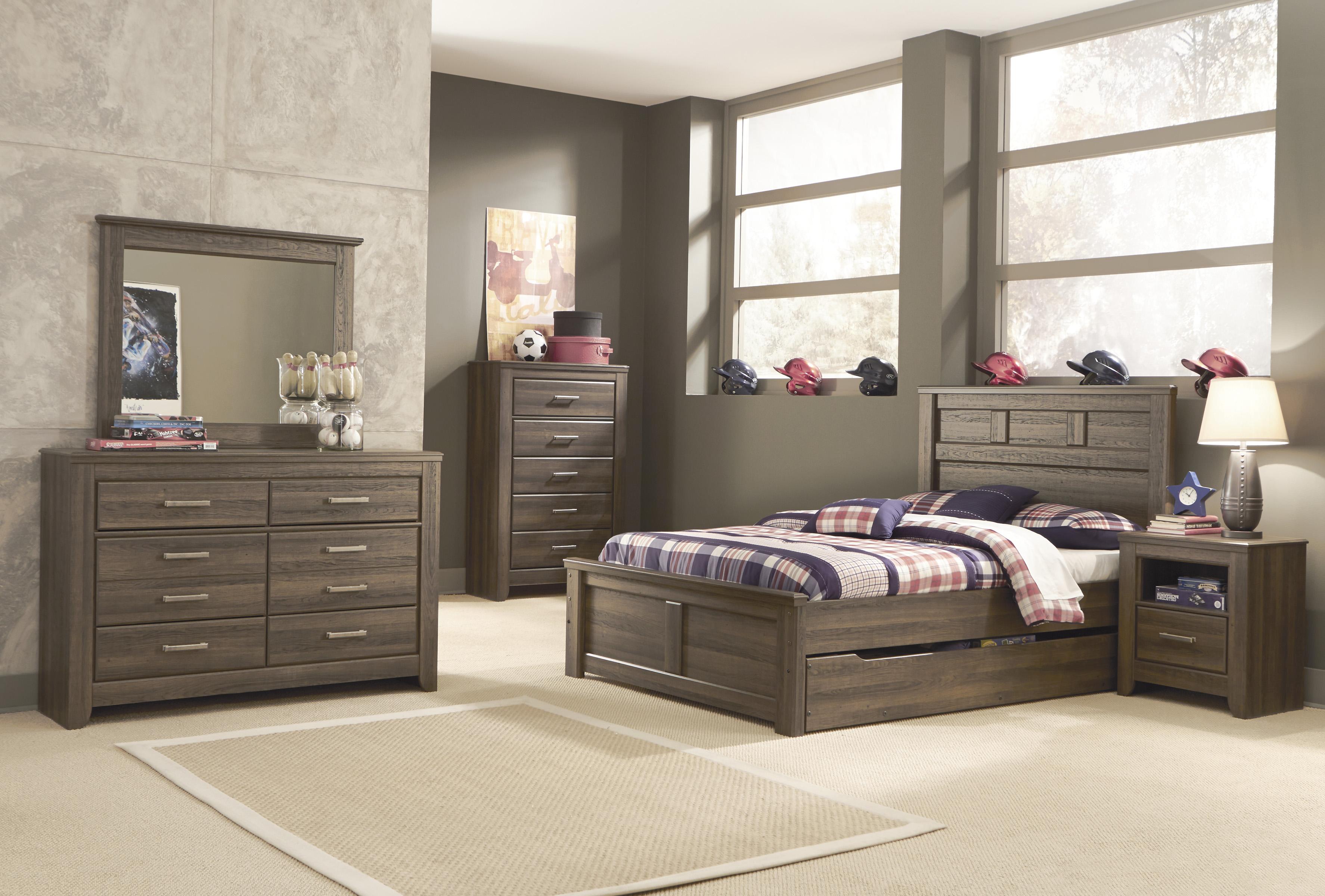 Popular Searches The Contemporary Couch is a contemporary furniture store, with the latest in modern and contemporary furniture design. Modern Italian furniture, sofas, chairs, coffee tables, platform beds and sculptures as well as contemporary rugs, bedroom furniture, bar stools and more.